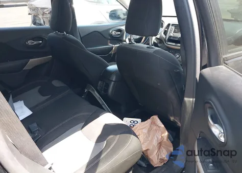 2017 Jeep Cherokee Altitude Fwd z USA, uszkodzony, nr VIN 1C4PJLAB0HW661758